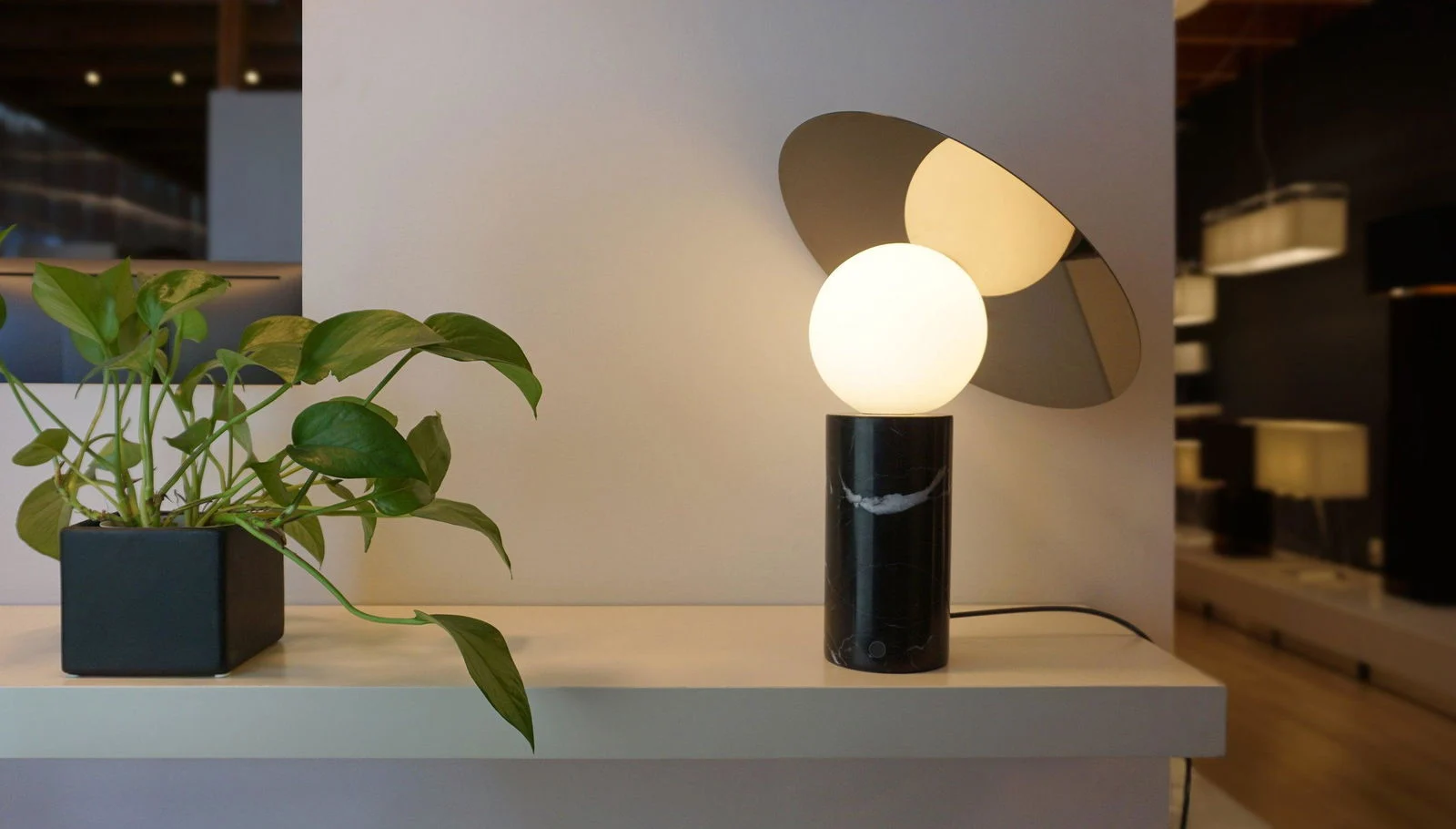 Homeko Disc Table Lamp -