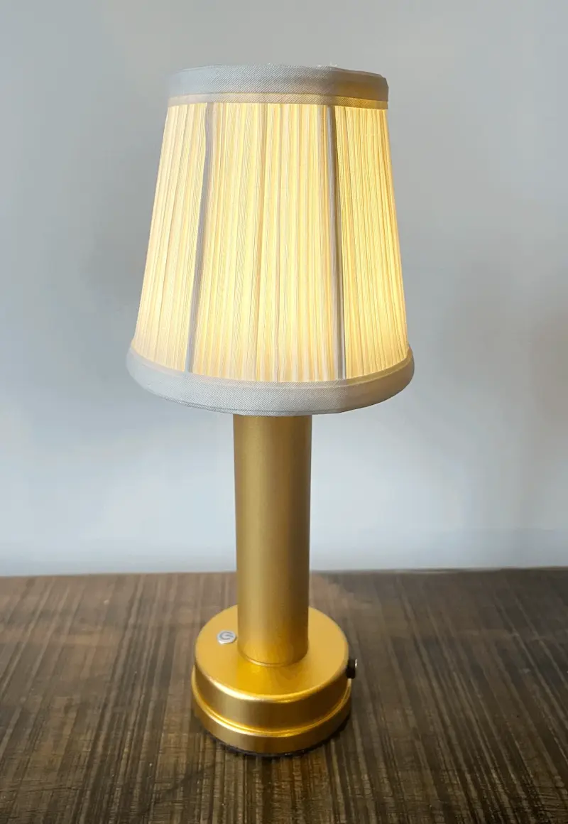 Homeko Elegance Vintage Table Lamp