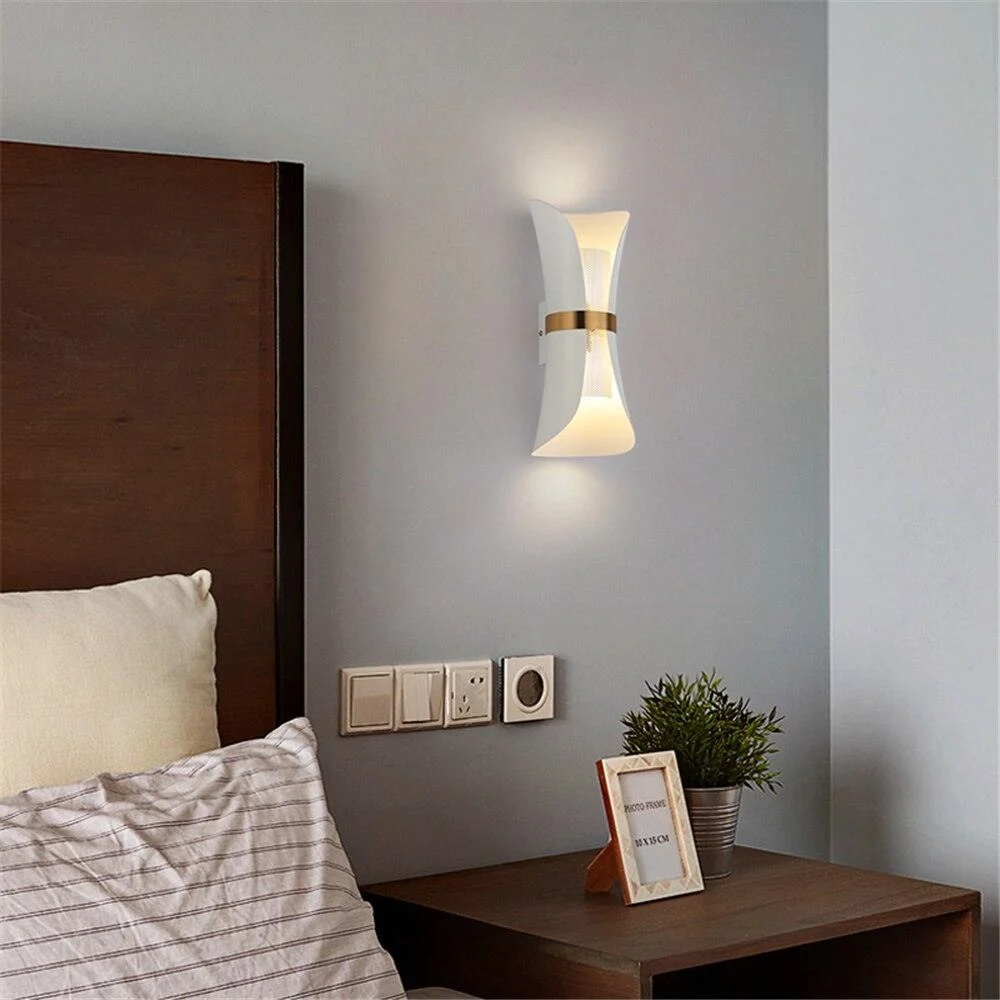 Homeko European Ribbon Wall Sconce -