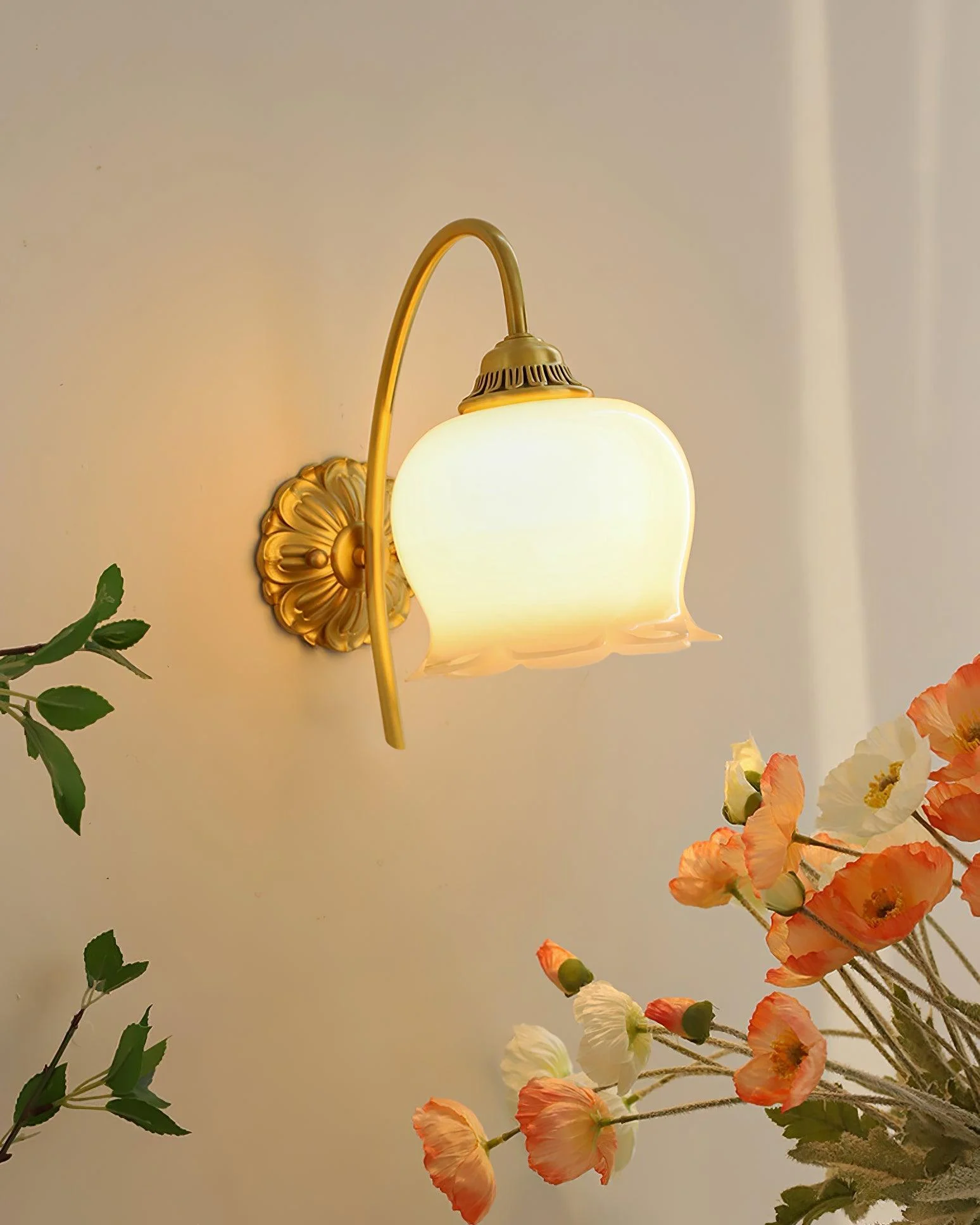 Homeko Flower Wall Lamp -