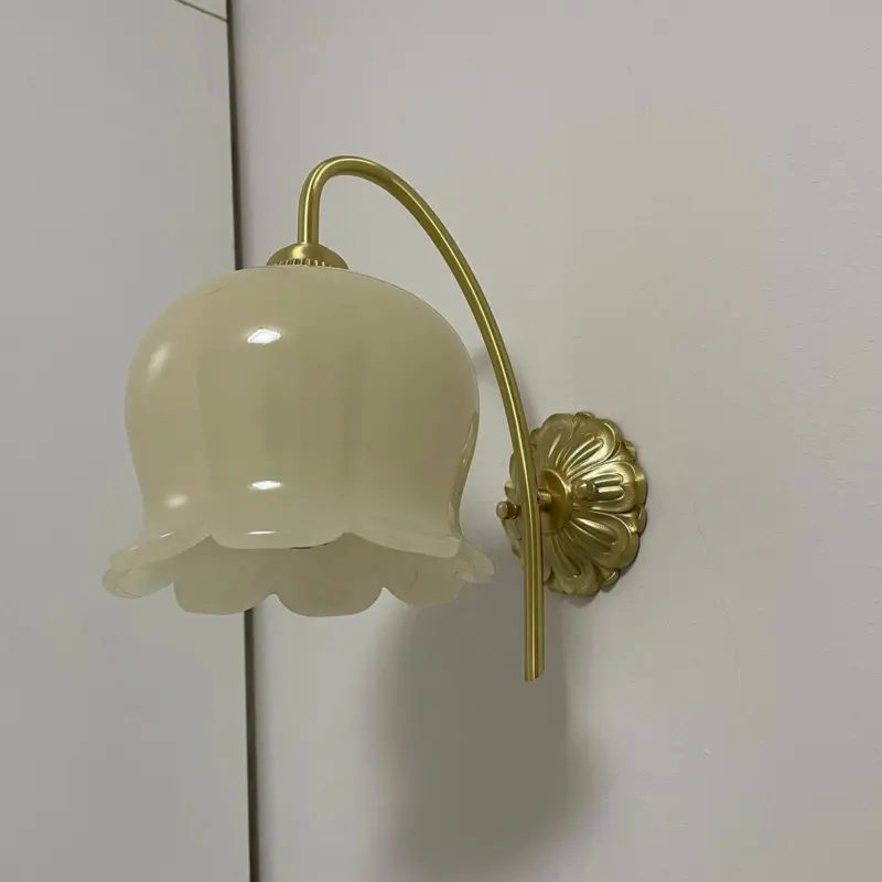 Homeko Flower Wall Lamp