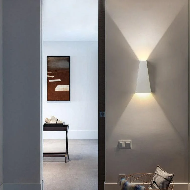 Homeko Geometric LED Wall Light -