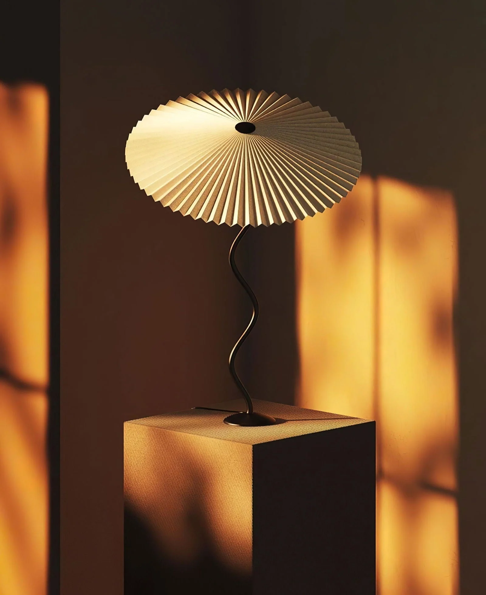 Homeko Hat Table Lamp -