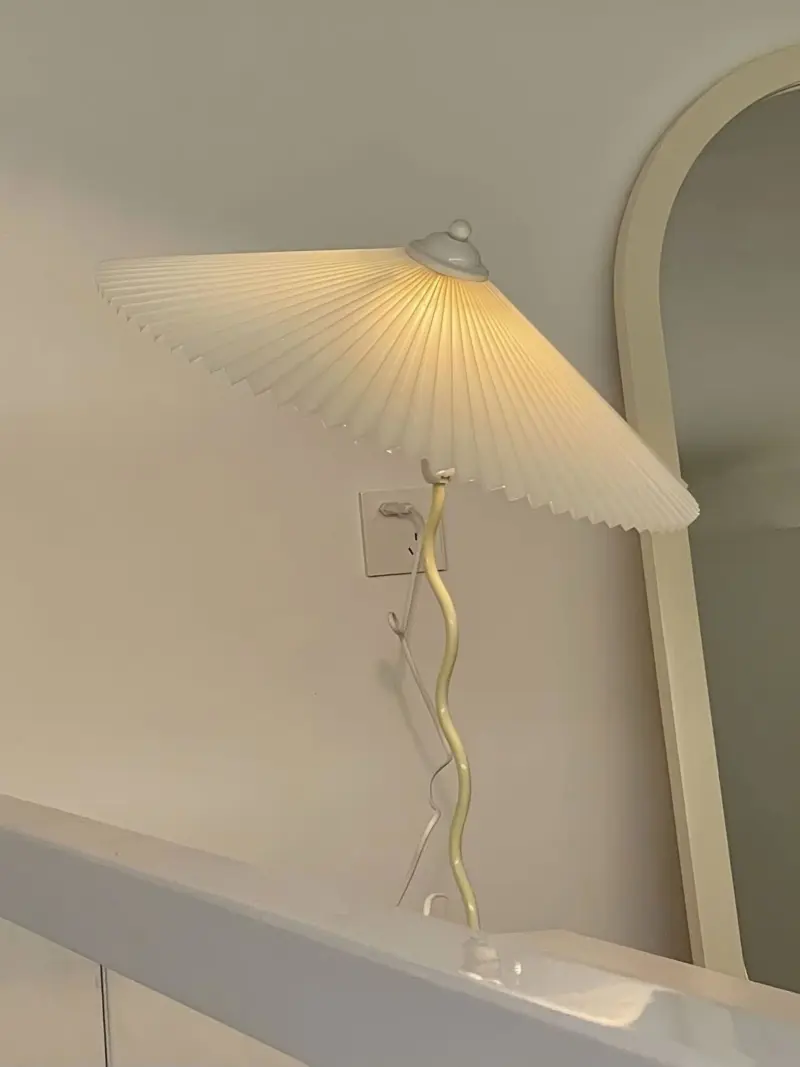 Homeko Hat Table Lamp