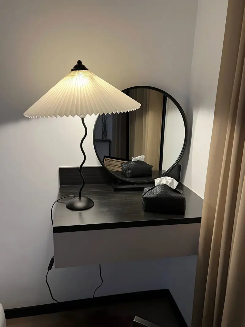 Homeko Hat Table Lamp