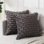 Homeko Horizontal Grid Pillow Cover