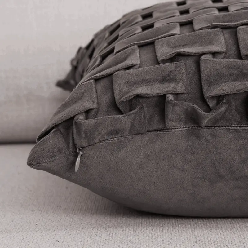 Homeko Horizontal Grid Pillow Cover