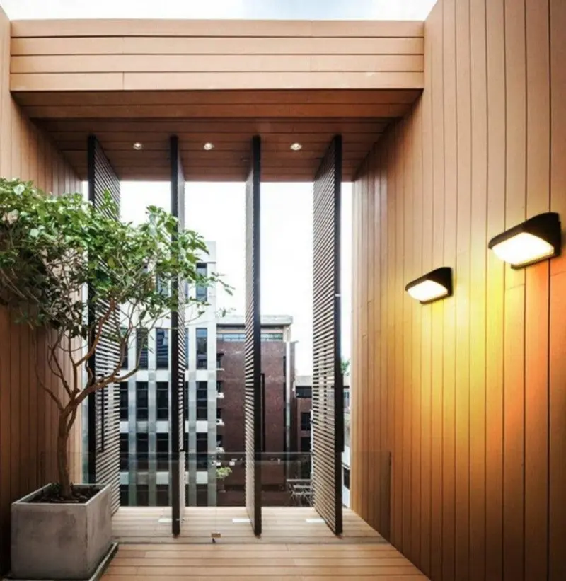 Homeko LED Outdoor Wall Light