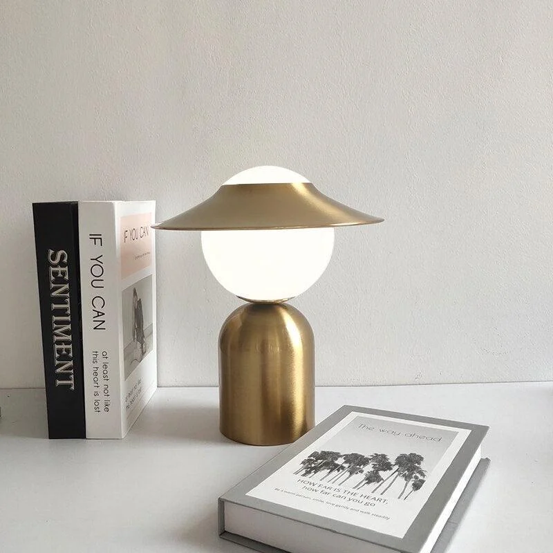 Homeko Lady Golden Table Lamp -