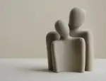 Homeko Modern Couple Statue Table Decor