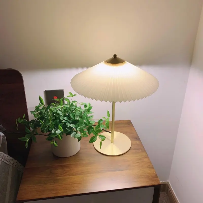 Homeko Pleated Table Lamp
