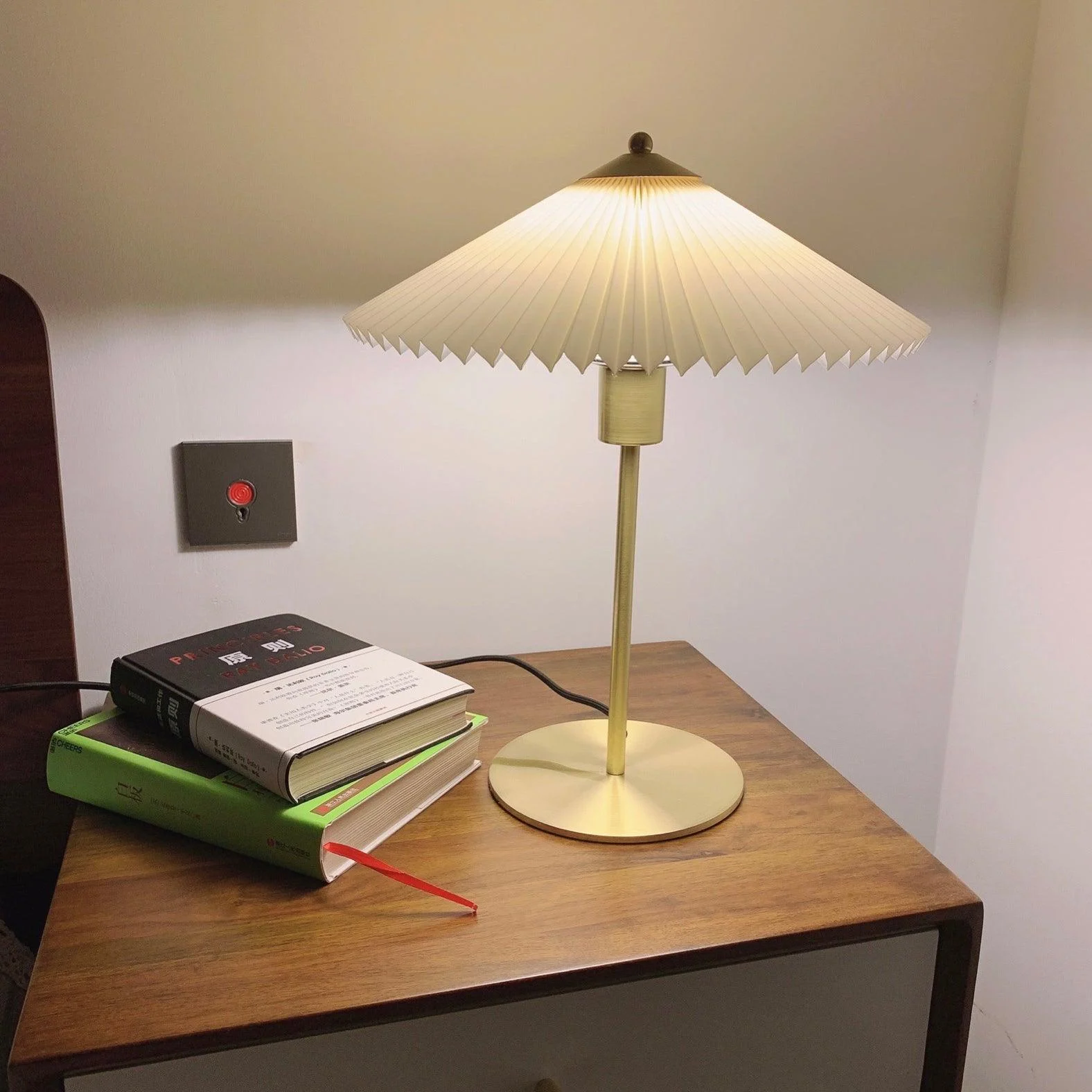 Homeko Pleated Table Lamp -