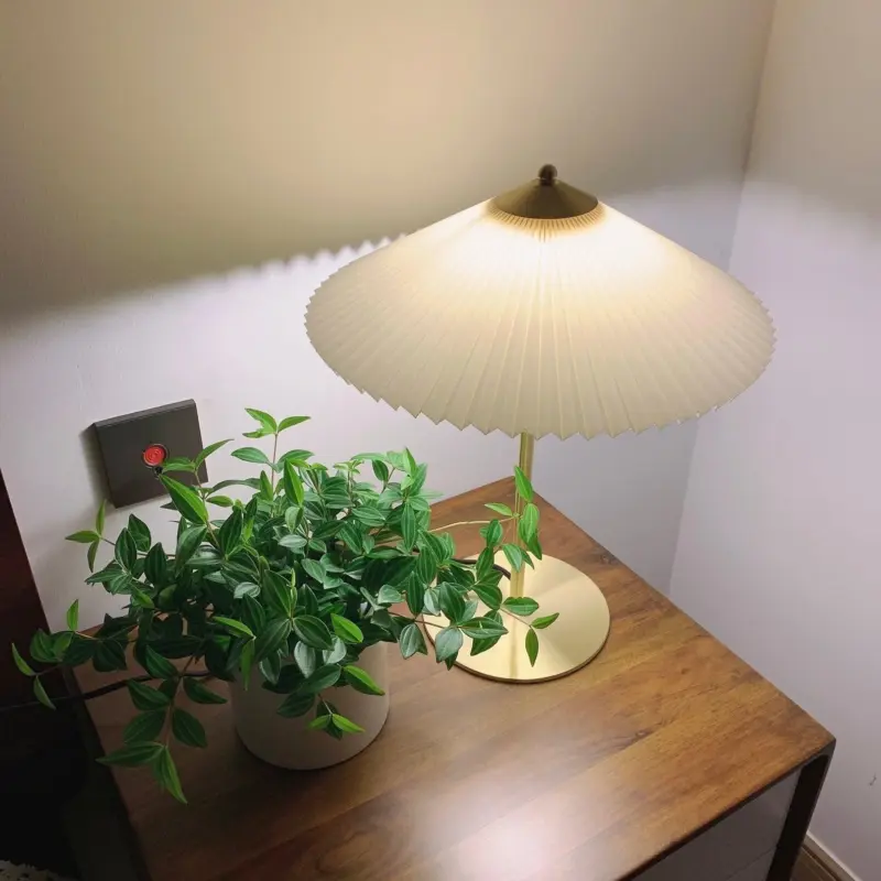 Homeko Pleated Table Lamp
