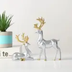 Homeko Reindeer Statue Shelf Decor Set