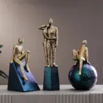 Homeko_Top_of_the_World_Statues_-_-4286519 Homeko Top of the World Statues
