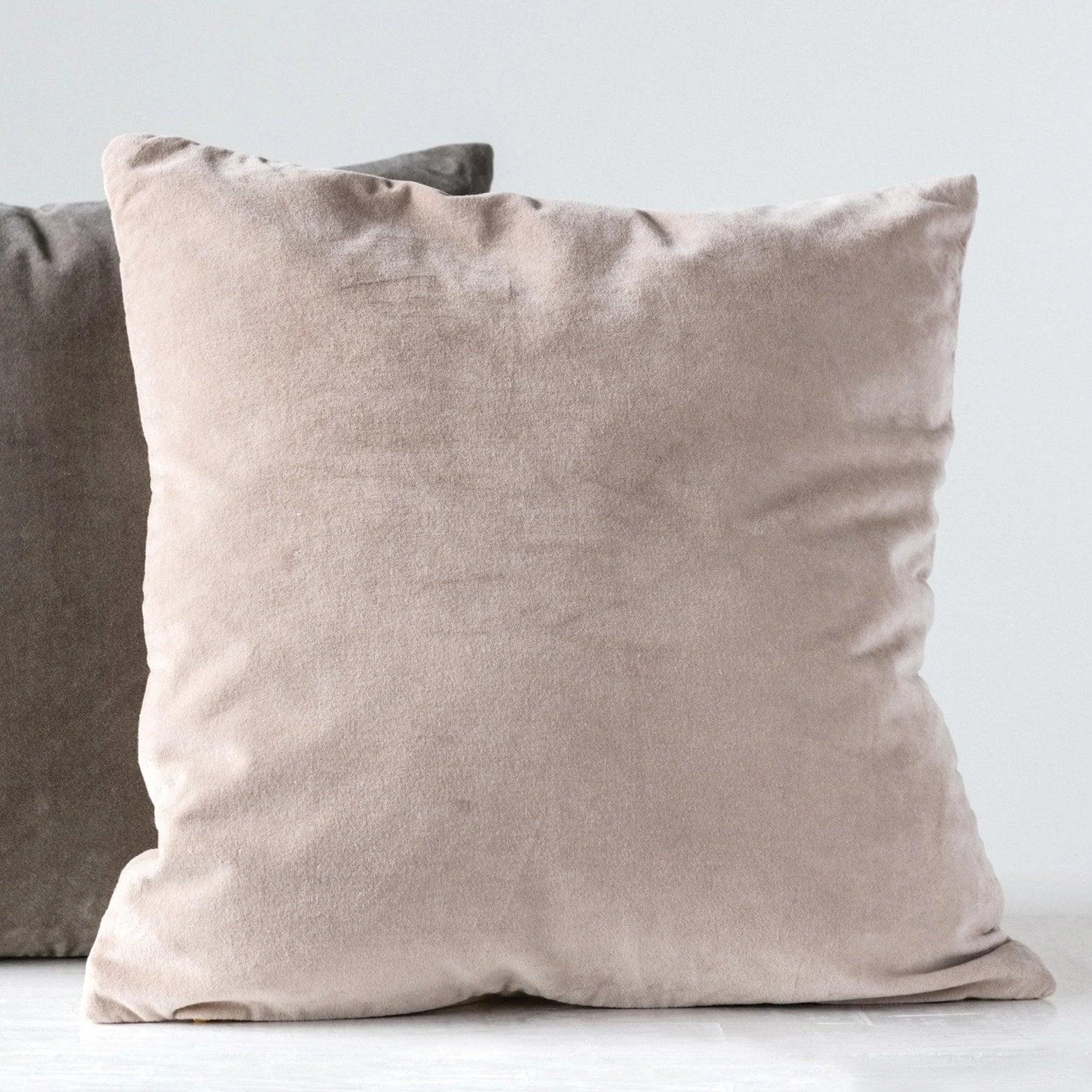 Homeko Velvet Pillow -