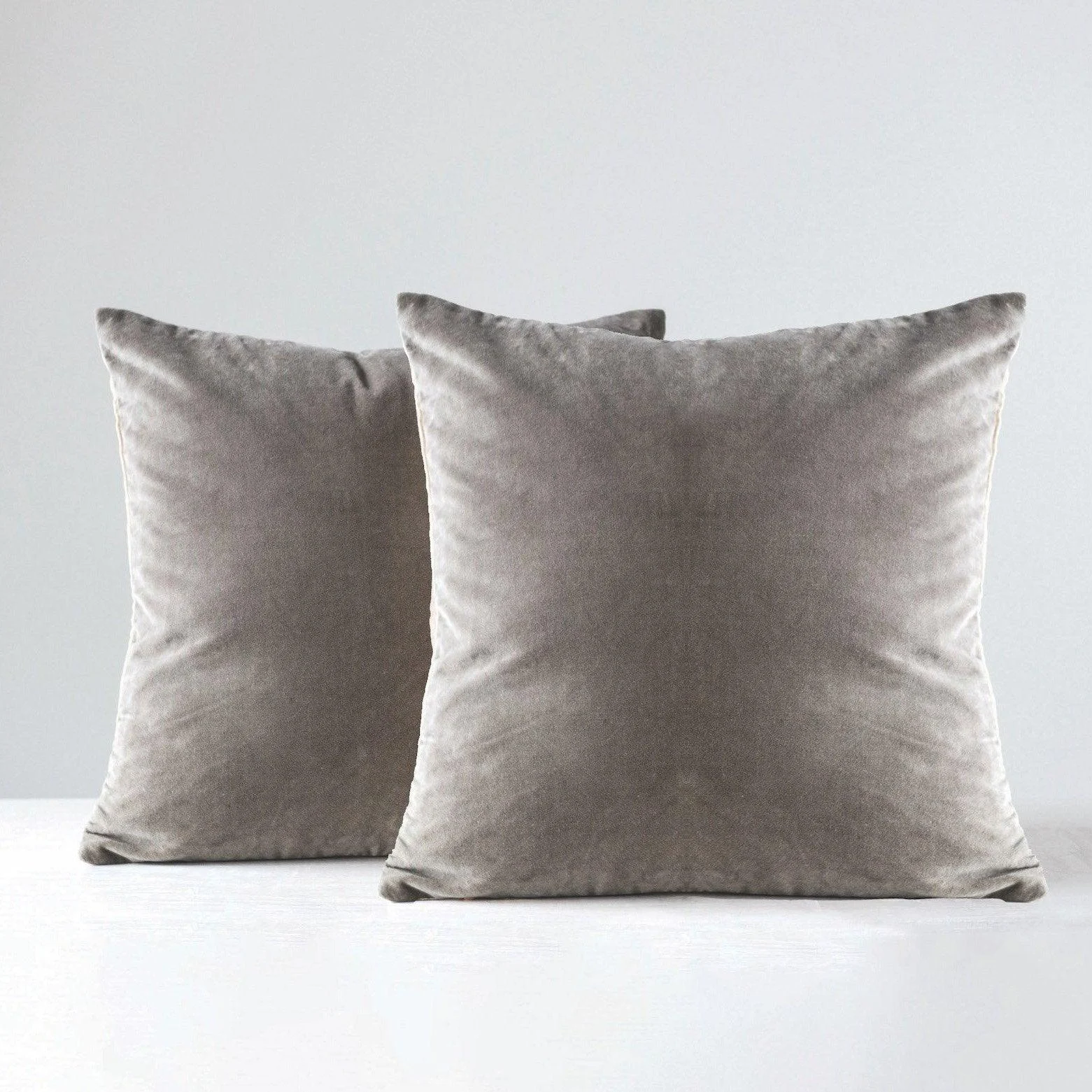 Homeko Velvet Pillow -