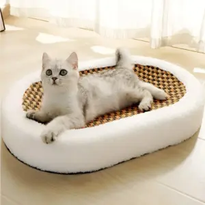 ScratchBed - Luxurious Plush Cat Bed with Scratchable Surface