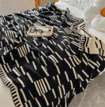 HomoraNeutralDashPlaid1 HomoraNeutralDashPlaid1