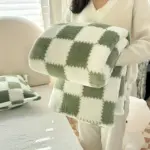 HomoraSnugFuzPlaid1