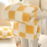 HomoraSnugFuzPlaid17