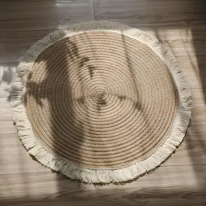 Rug weaving - Braided round rug in Japanese style