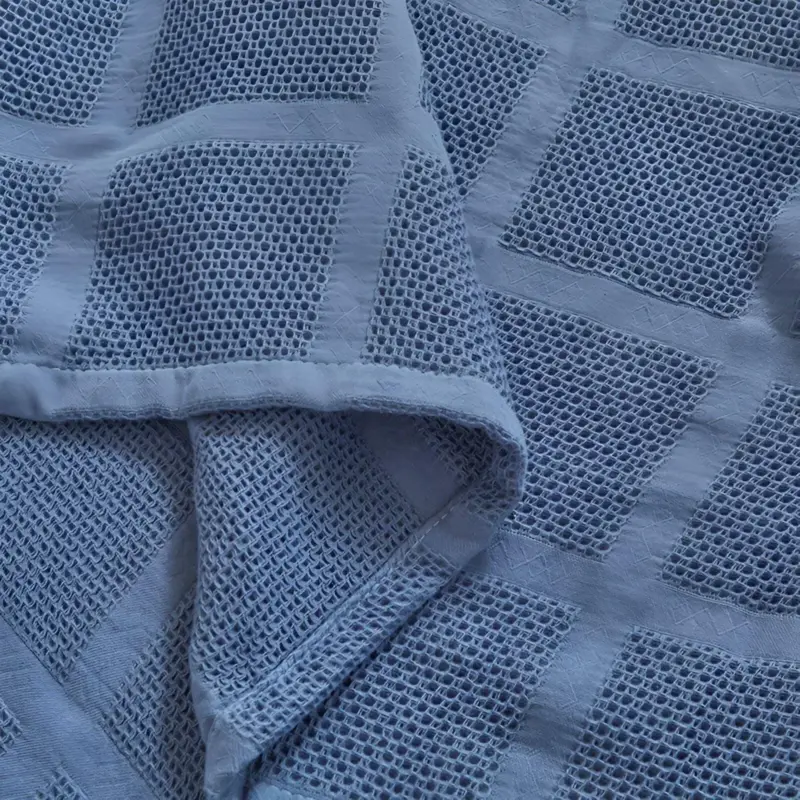 HomoraWaffleCloudPlaid3