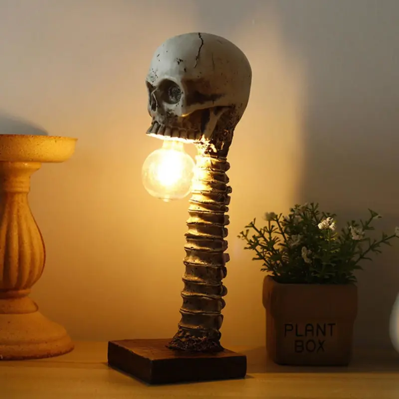 Horror_Skull_with_Spine_Lamp_-_-4297863 Horror Skull with Spine Lamp