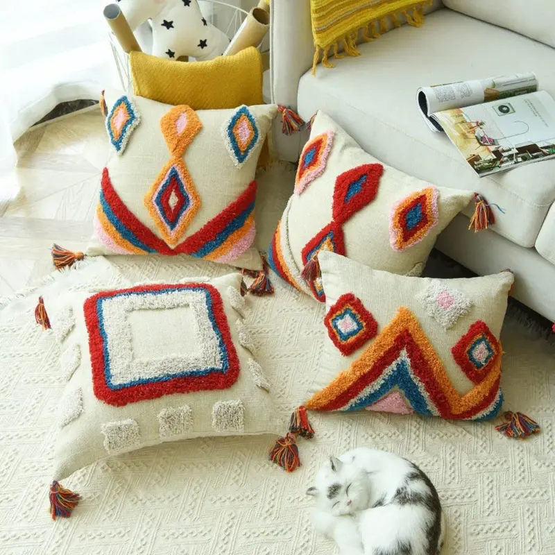 Housse de coussin de luxe Style marocain fait la main glands en laine Style Boho ethnique