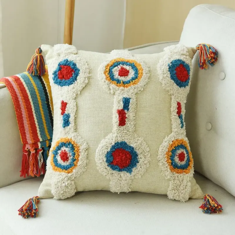 Housse de coussin de luxe Style marocain fait la main glands en laine Style Boho ethnique 3d12ed6d 8dd3 4e23 9cae 7c506d5ade27