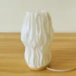 HryfFranse-Cr-mekleurige-Stijl-3d-Bureaulamp-Ins-Internet-Rode-Geplooide-Slaapkamer-Bedlampje-Studie-Coffeeshop-Kaart-Stoel HryfFranse Cr mekleurige Stijl 3d Bureaulamp Ins Internet Rode Geplooide Slaapkamer Bedlampje Studie Coffeeshop Kaart Stoel