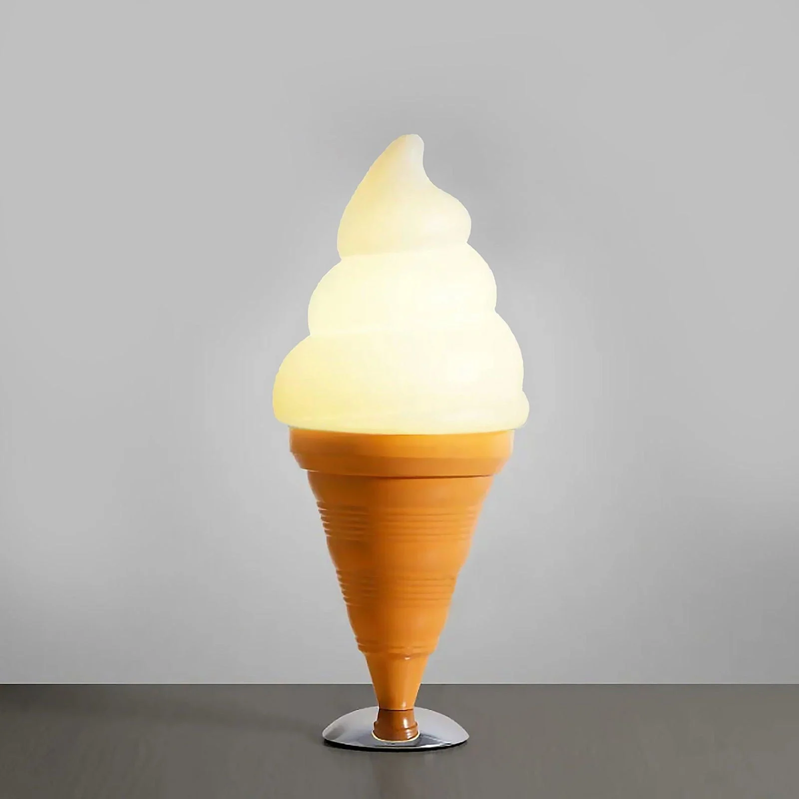 Icecream Cones Modern Table Lamp -