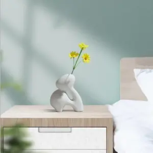Inesa Vases