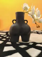 Jarahe Vases