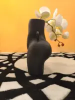 Jarahe Vases