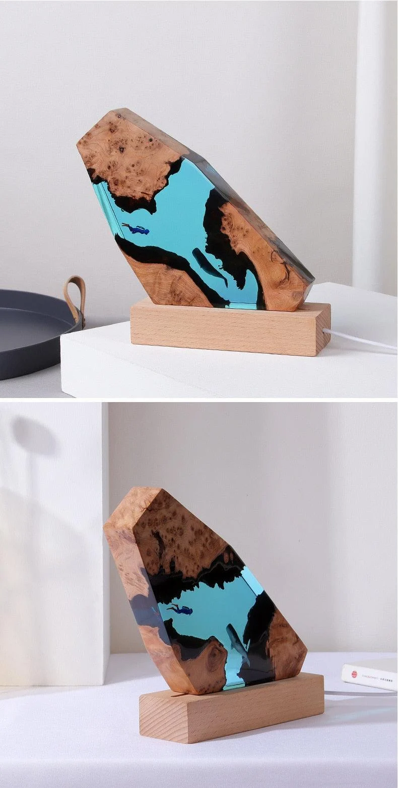 Karst Cave Whale Diver Table Lamp -