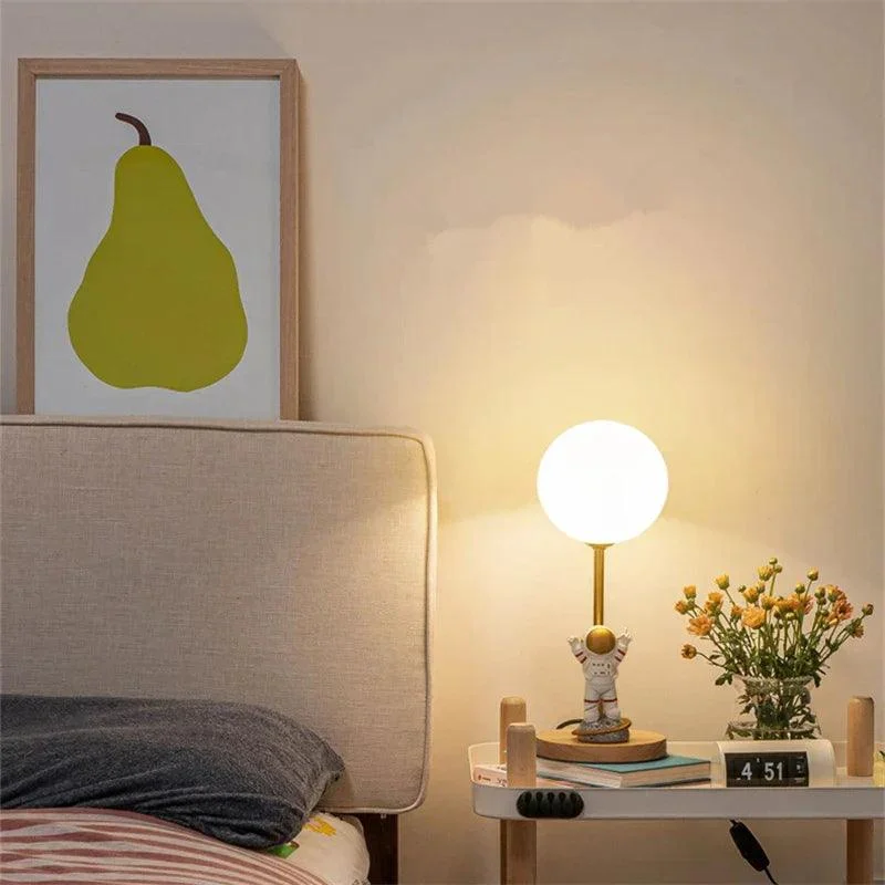 Kids Girls Astronaut Moon Lighting LED Bedroom Bedside Romantic lamp -