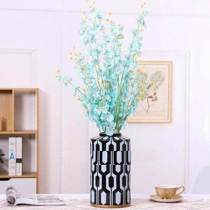 Kishia Vase -