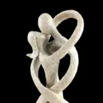 Kissing Lover Statue