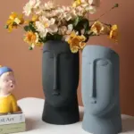 Landon Abstract Face Vases