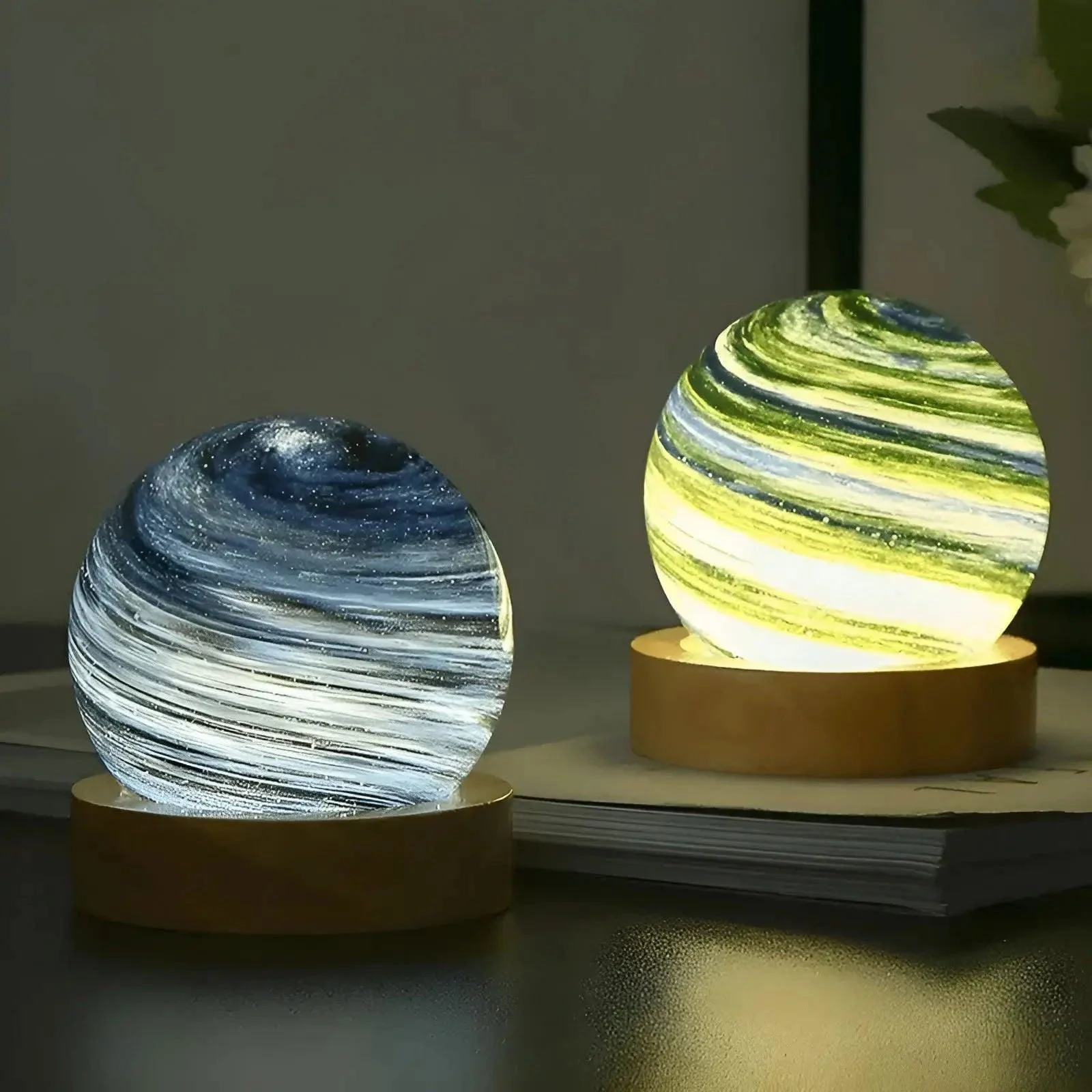 Lantern - Planet - Sunset light - Rainbow atmosphere -  - #tag1#