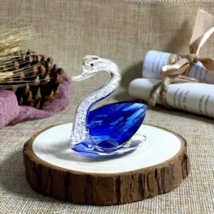Lenora Decor