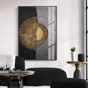 Leonie Canvas