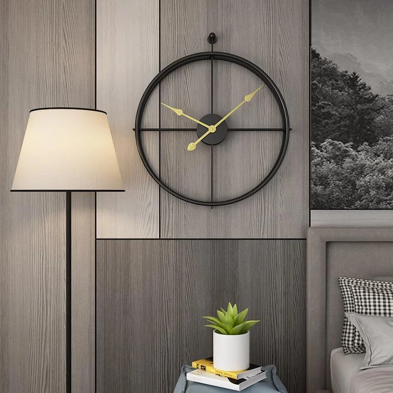 Liselotte Clock -