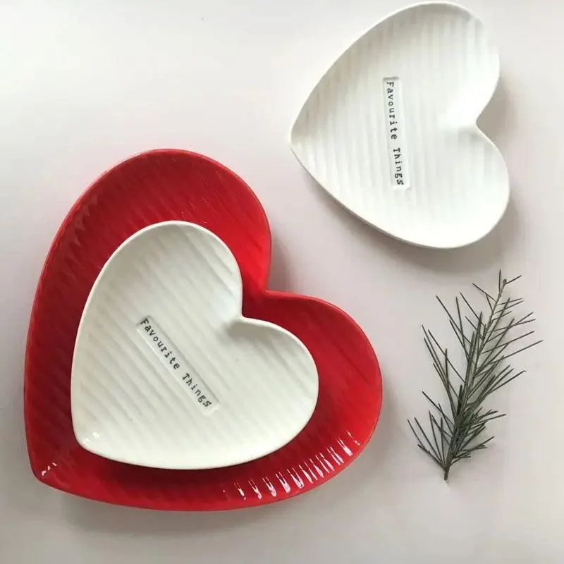 Love Shape Ceramic Dish: Ideal for Breakfast, Cake, and Jewelry -