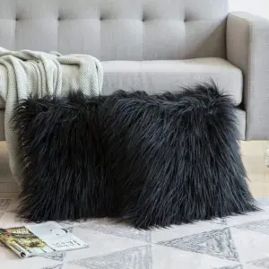 Lucinas Cushion Cover