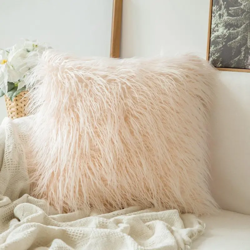 Lucinas Cushion Cover