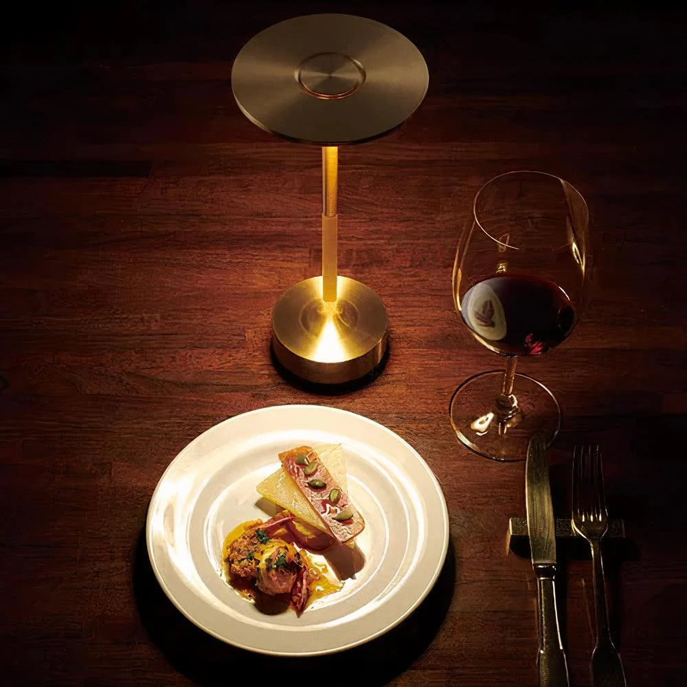 LumenArt - Create an Atmosphere of Elegance with the Thomas Table Lamp from LumenArt -  - #tag1#