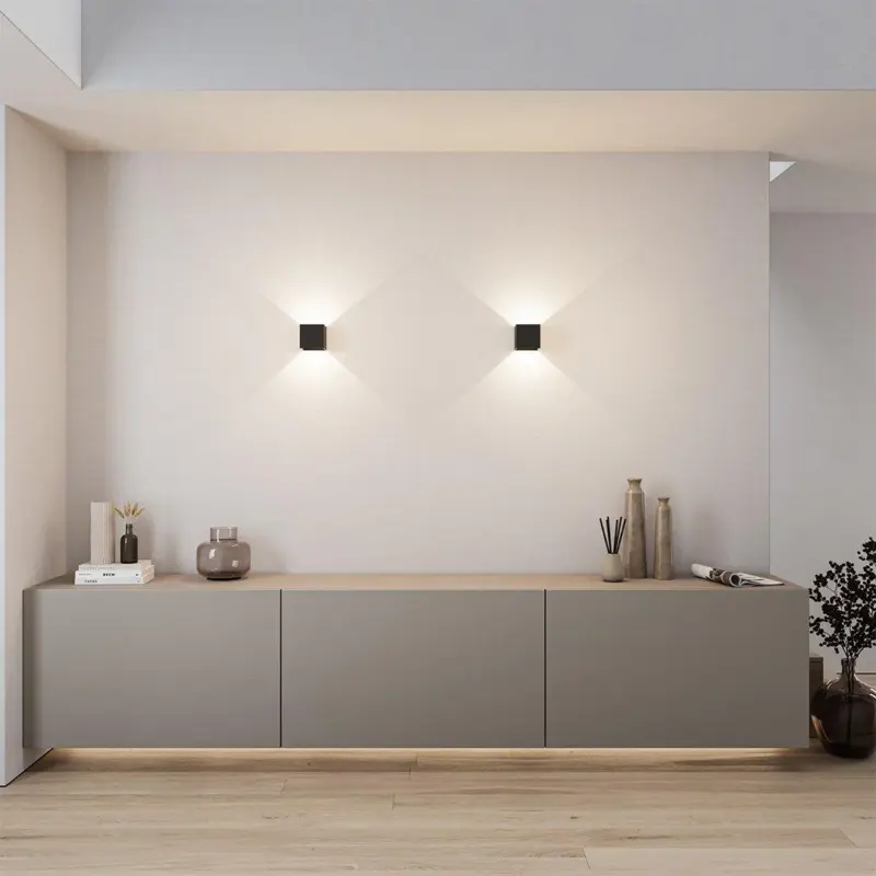 LumenGuard Modern Wall Lamp tag1