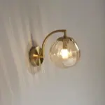 LumiCrystal Modern glass wall light